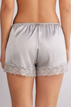 Bas de pyjama short en soie avec dentelle