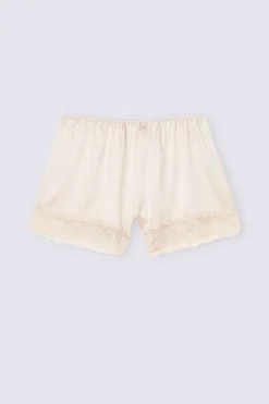 Bas de pyjama short en soie avec dentelle