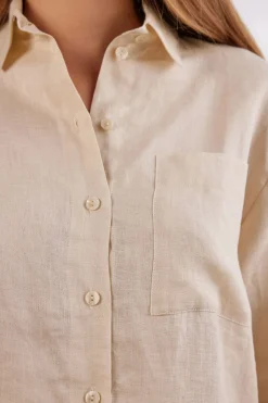Chemise en toile de lin