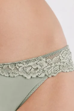 Culotte femme en dentelle florale