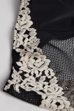 Culotte femme en dentelle florale