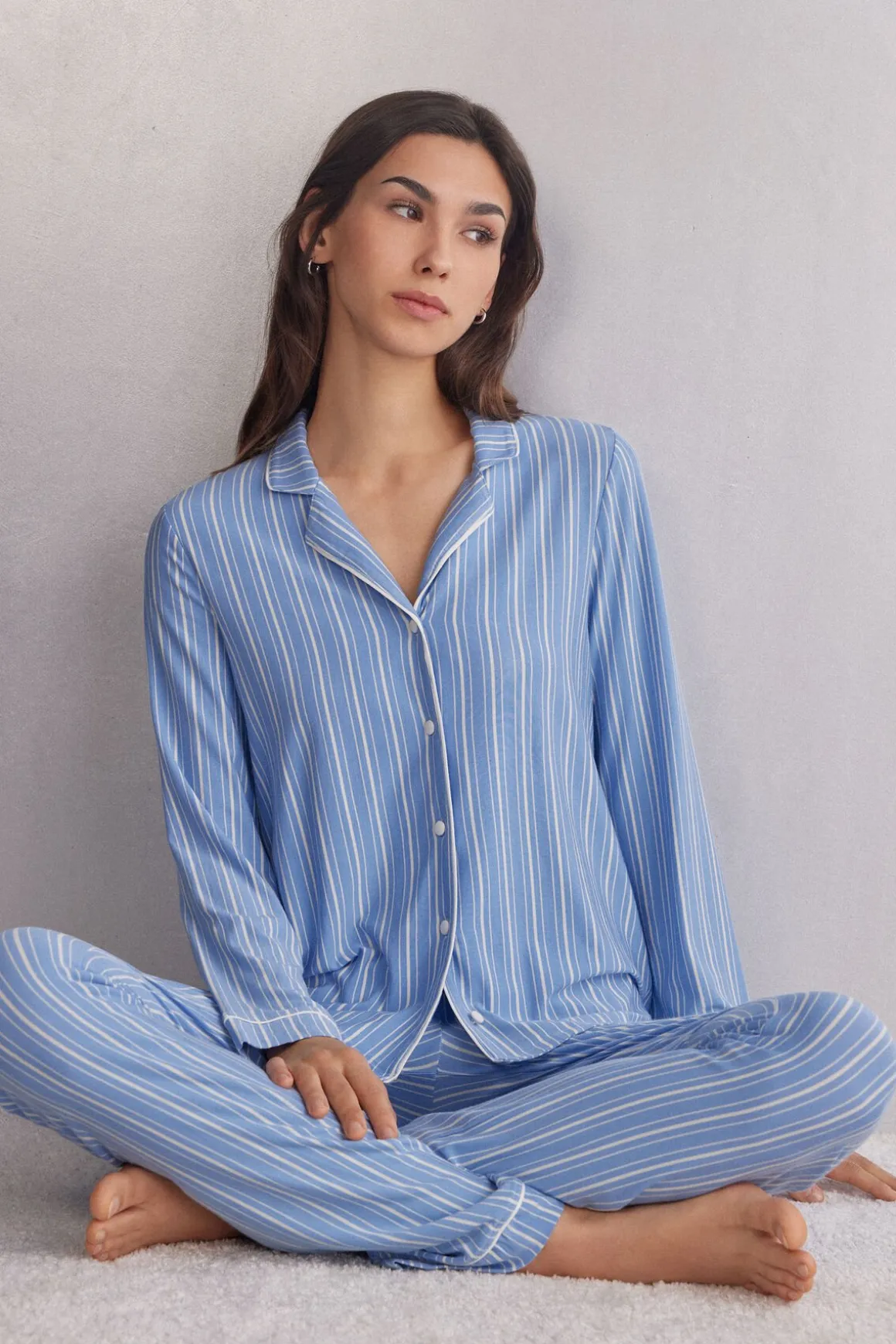 Haut de pyjama en modal ouvert devant Oxford à rayures