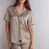 Haut de pyjama manches courtes en soie coupe homme