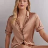 Haut de pyjama manches courtes en soie coupe homme