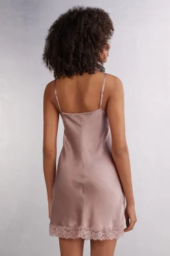 Nuisette en soie et dentelle