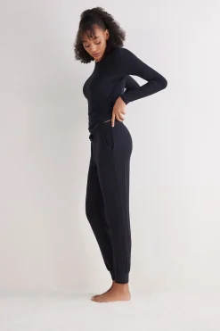 Pantalon long en modal avec chevilles resserrÉes