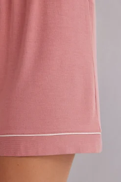 Short en modal avec bords en contraste