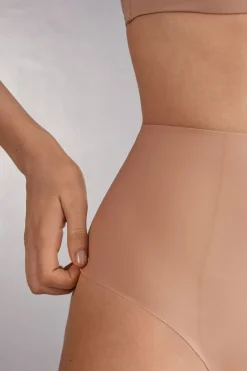 Shorty tanga taille haute en microfibre sans couture