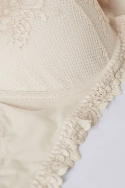 Soutien-gorge balconnet en dentelle florale