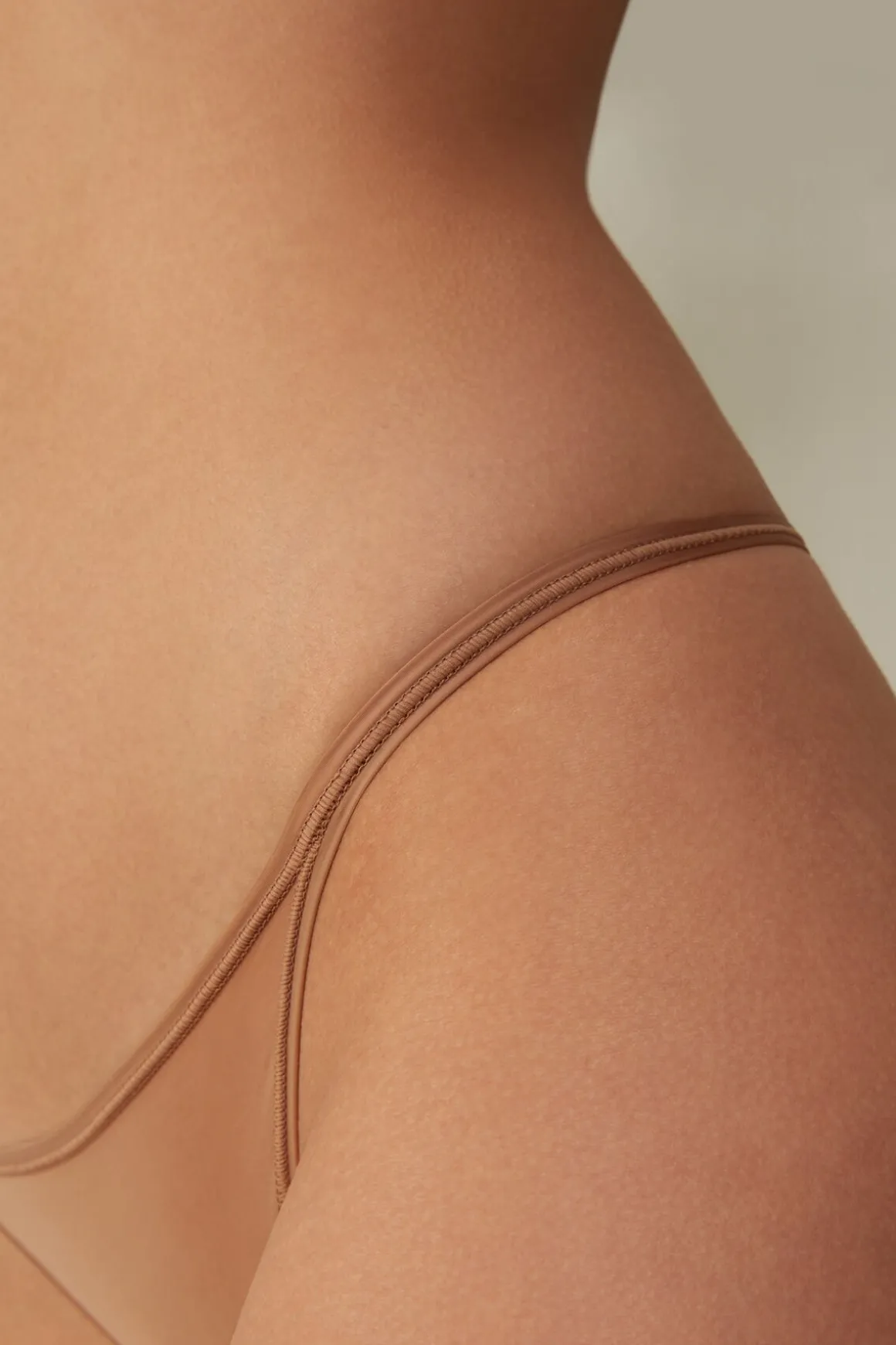 String ficelle en microfibre ultralÉgère