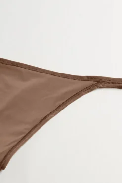String ficelle en microfibre ultralÉgère