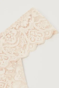 Tanga en dentelle
