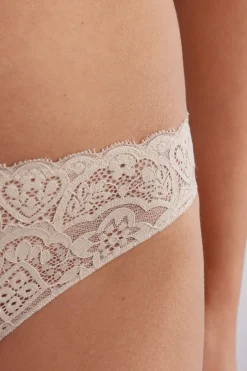 Tanga en Dentelle et Microfibre