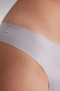 Tanga en microfibre ultra lÉger sans coutures