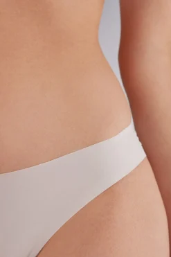 Tanga en microfibre ultra lÉger sans coutures
