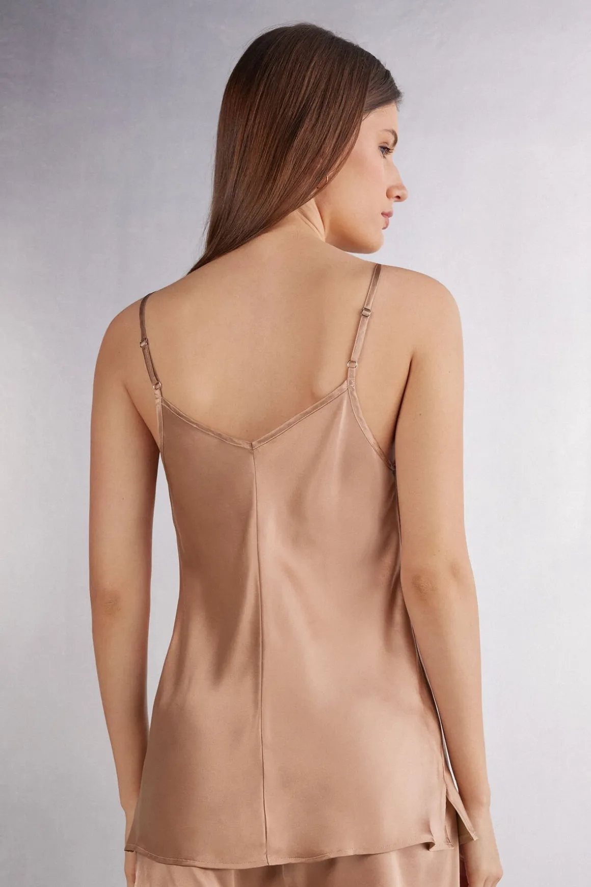 Top en Satin de Soie avec Col en V