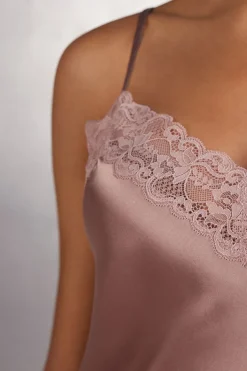 Top en soie et dentelle