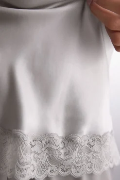 Top en soie et dentelle