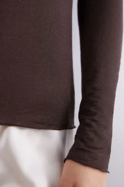 T-shirt col V en modal ultralÉger avec cachemire