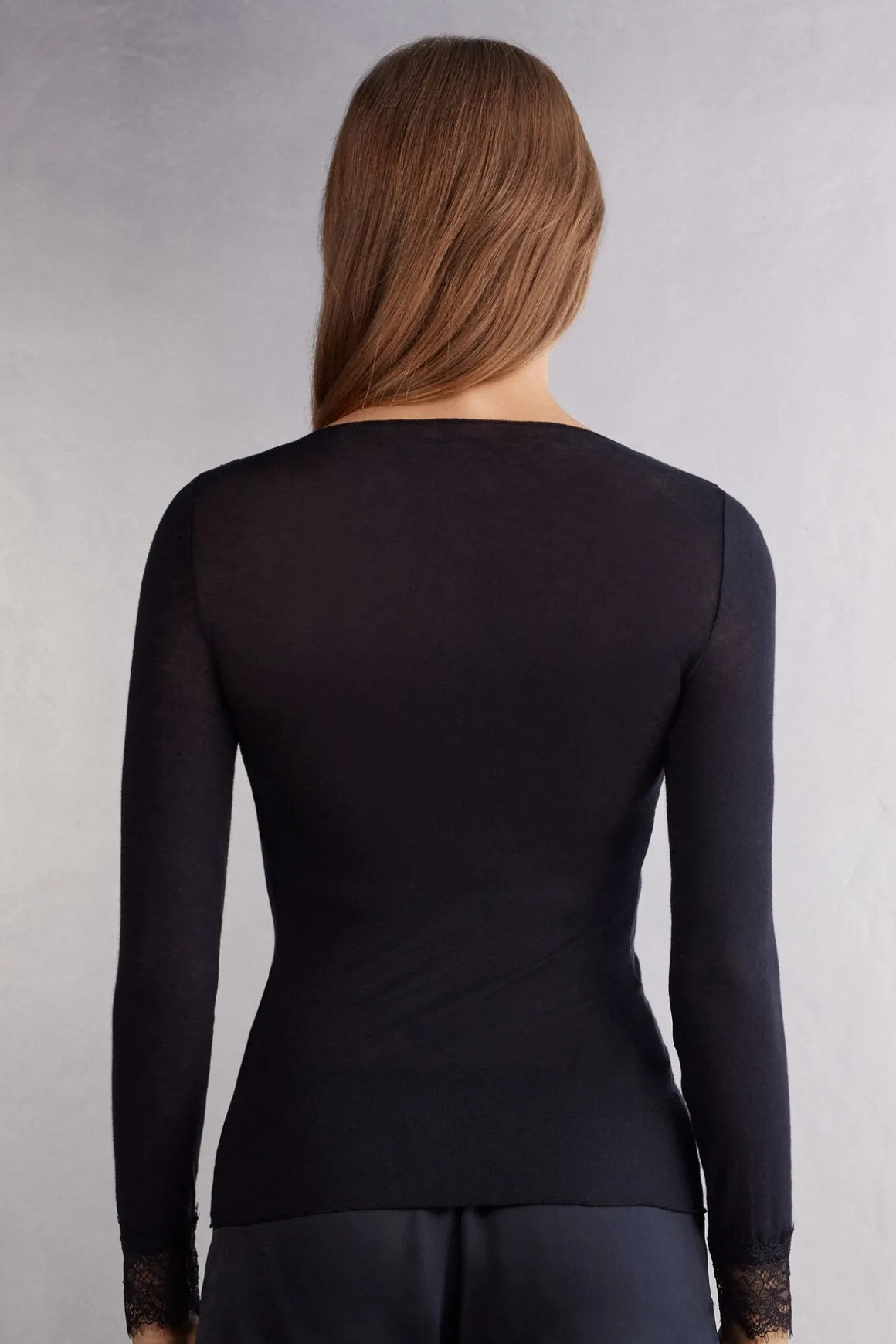 T-shirt manches longues en cachemire et dentelle